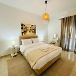 Aurora's House
