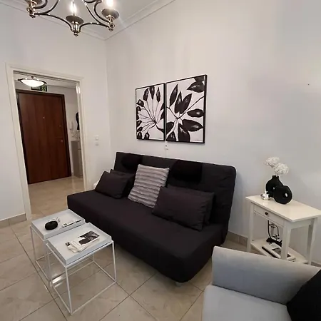 Aurora's House Chalkís