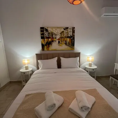 Aurora's House * Chalkís