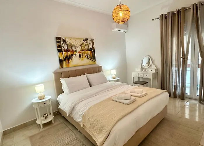 Daire Aurora's House Chalkís